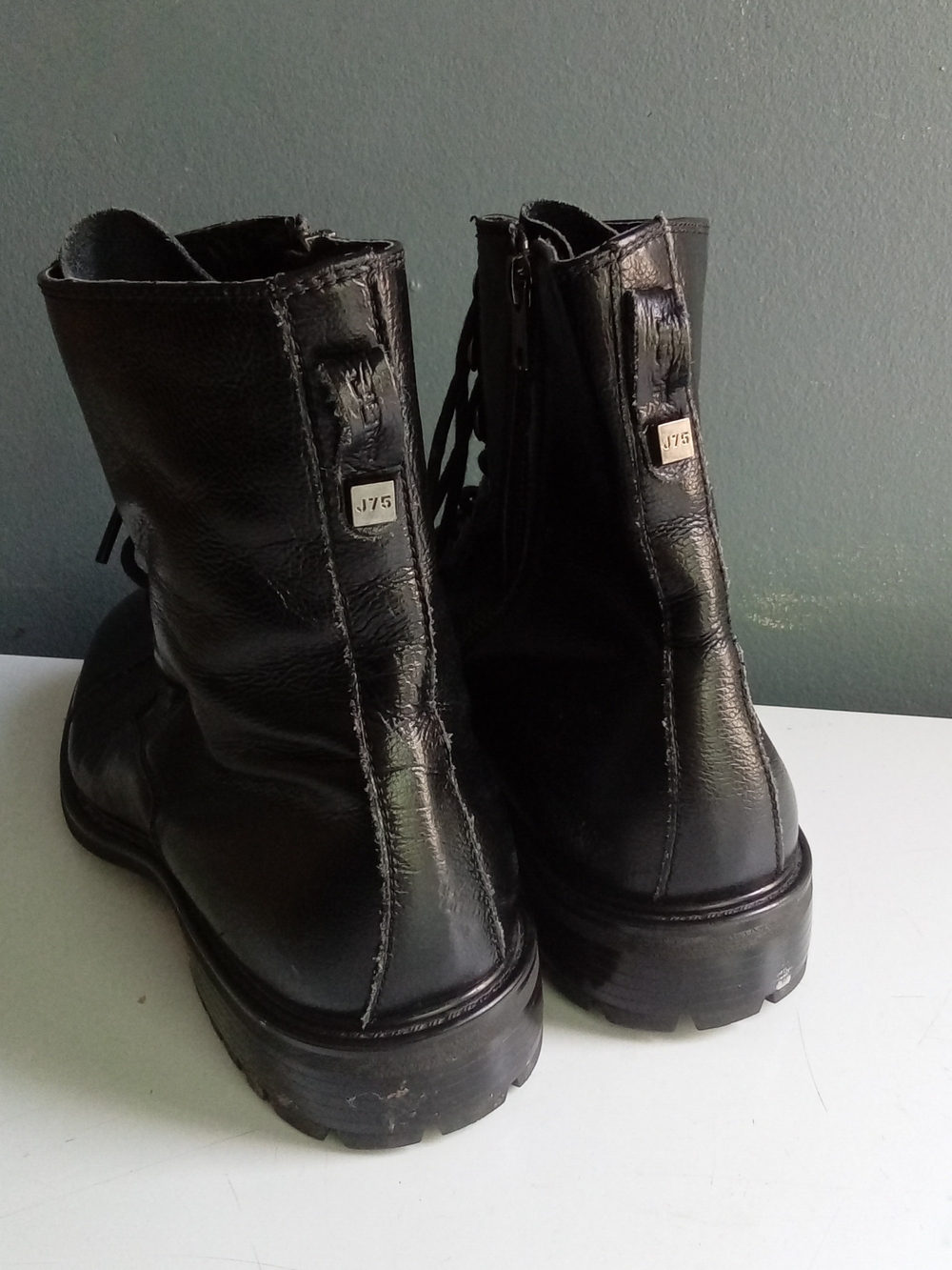 J75 by Jump Mens Black Leather Cap Toe Combat Boots Side Zip Lug Sole Lace Up‎